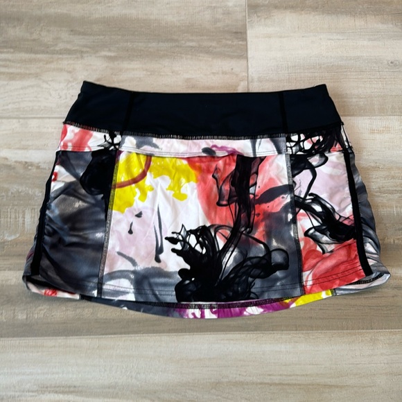 lululemon athletica Dresses & Skirts - lululemon Athletica - Run: Unicorn Tears Skirt size 4 *VERY RARE* ONE OF A KIND*